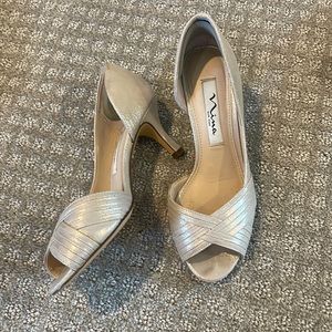 Nina New York Pump- Low heel